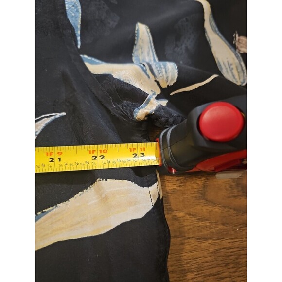 Tori Richard Men’s Large Silk Hawaiian Shirt Black Bamboo Floral Embroidered - Picture 4 of 6